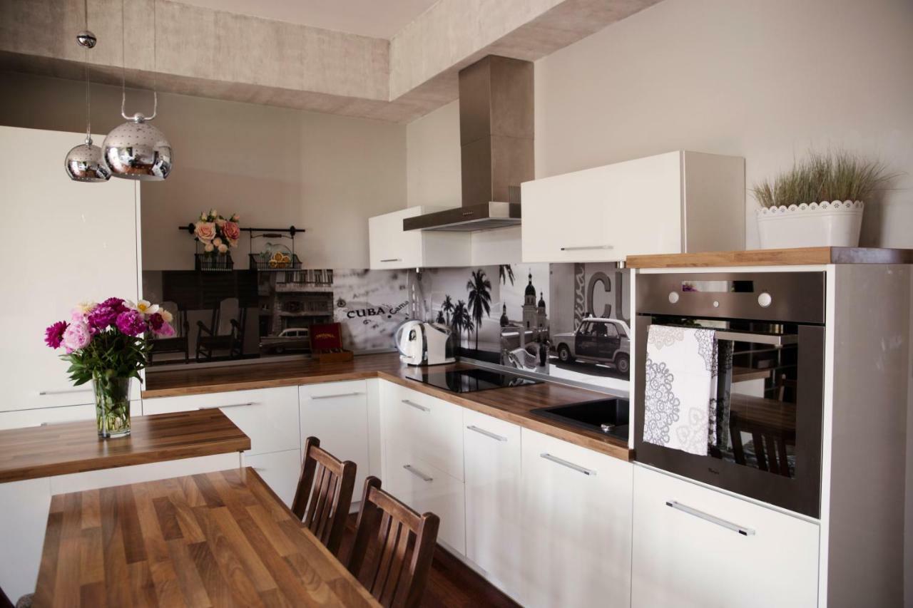 75M2 Apartament Kopernik Z Widokiem Na Jasna Gore Częstochowa Exterior foto